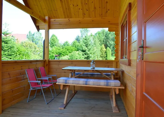 Baigo بيت خشبي Sznurki